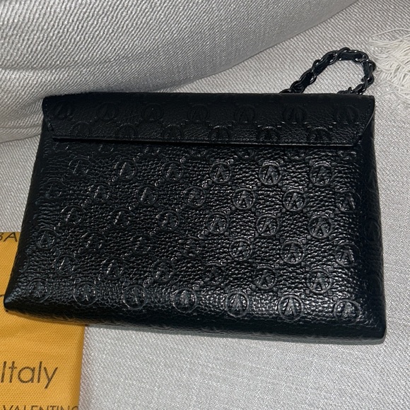 VALENTINO BY MARIO VALENTINO
Isabelle Dollaro Leather Shoulder Bag - Picture 2 of 10